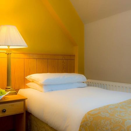 Merriman Hotel Кинварра Экстерьер фото